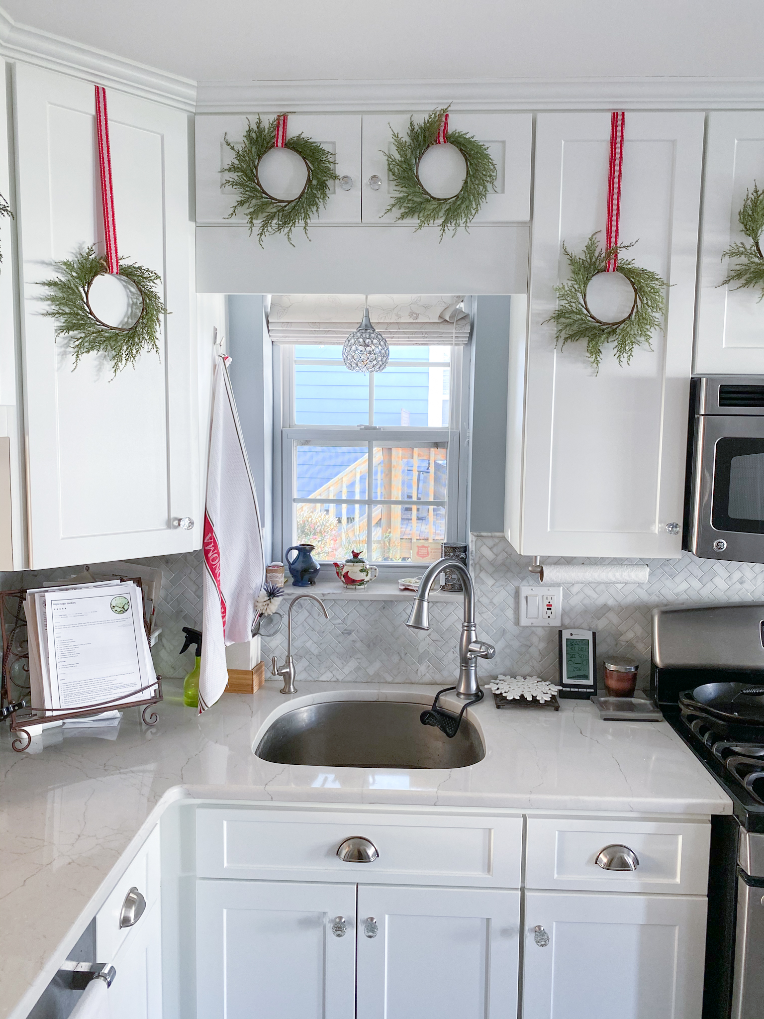 Kitchen Cabinet Christmas Wreaths - Teacher Baker Maker