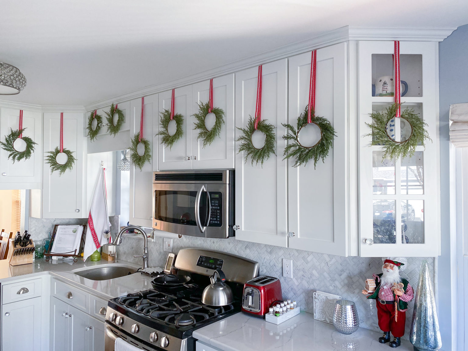 kitchen wall wreaths